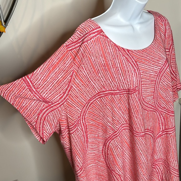 32…Croft & Barrow | Pretty Pink & Coral Stretchy Top - Size 3X - Picture 4 of 12